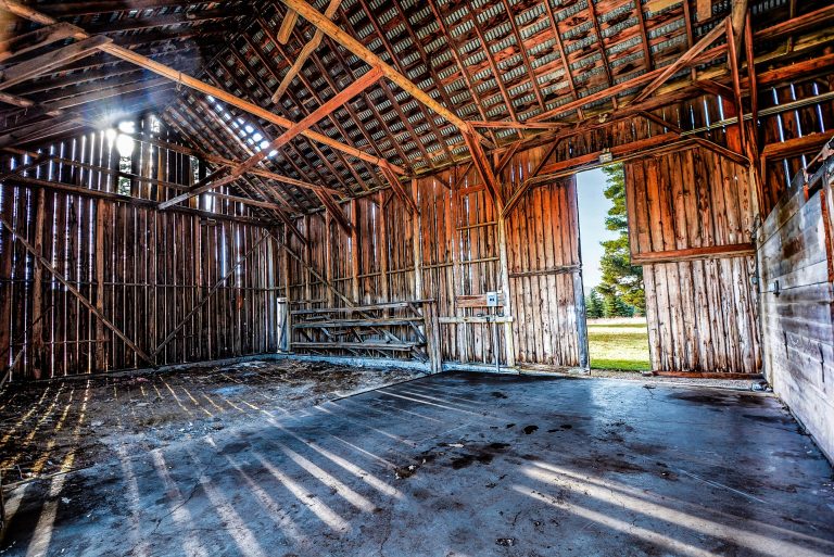 How Long Does it Take To Build a Barndominium?