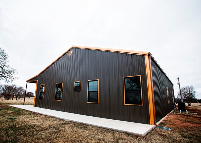 Jaw-Dropping Oklahoma Barndominium Revealed: Pictures, Builder Info ...