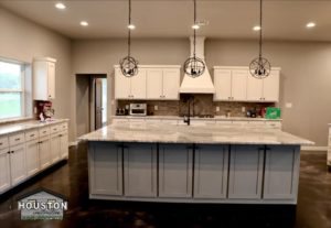 Rosebud Barndominium: 2757 sqft Custom-built With Gorgeous Kitchen