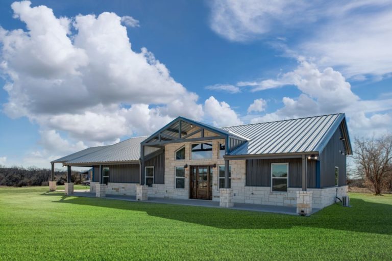 Building a Barndominium in Texas - The Best Builders, Kit Providers ...