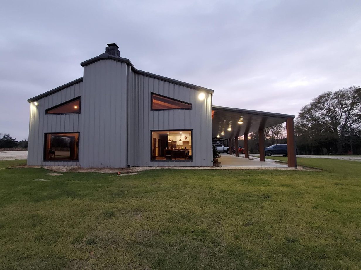 Spectacular Southeast Georgia Barndominium of the Hewitts in 21 ...