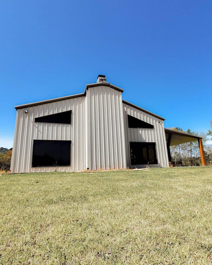 Spectacular Southeast Georgia Barndominium of the Hewitts in 21 ...