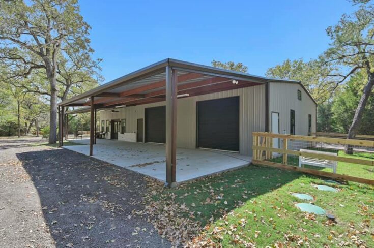 Lochmann's Cozy Country Barndominium in College Station, Texas