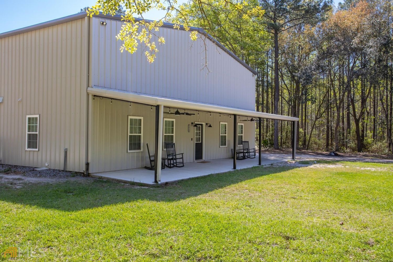 Can You Live in a Metal Building?