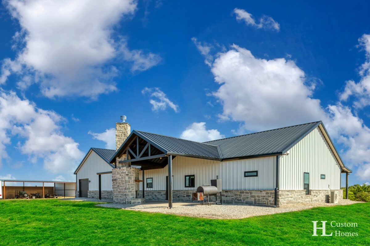 Graham, Texas Hunting Cabin by HL Custom Homes