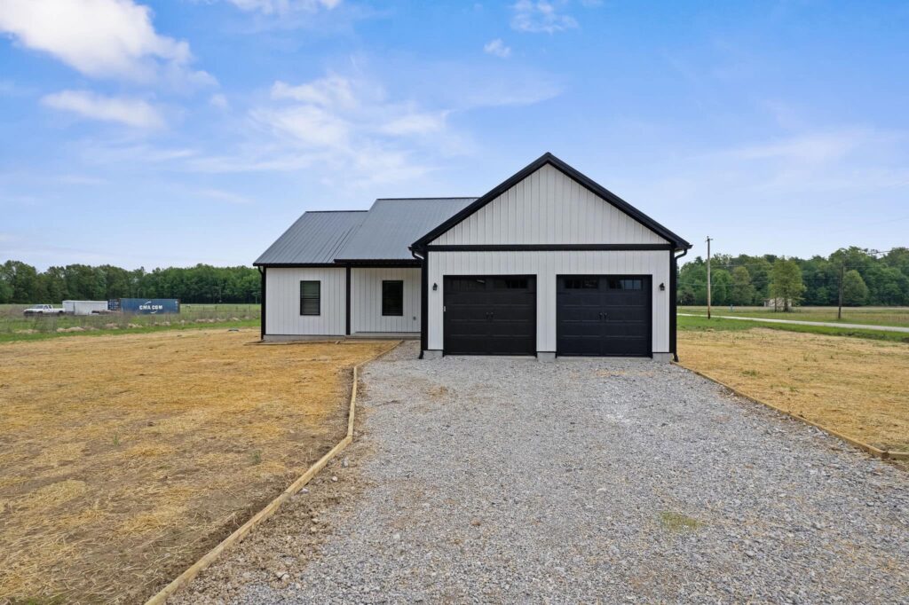 Thompson Rd Home by the Dutch Builders