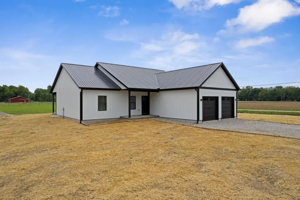 Thompson Rd Home by the Dutch Builders