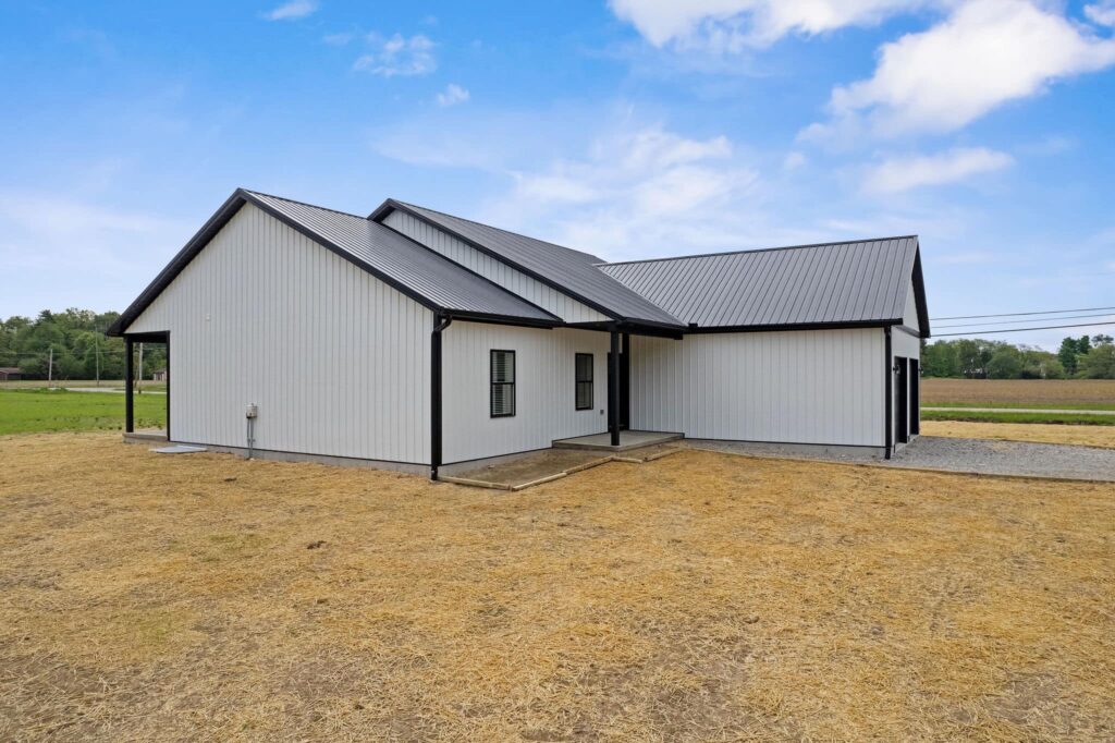 Thompson Rd Home by the Dutch Builders